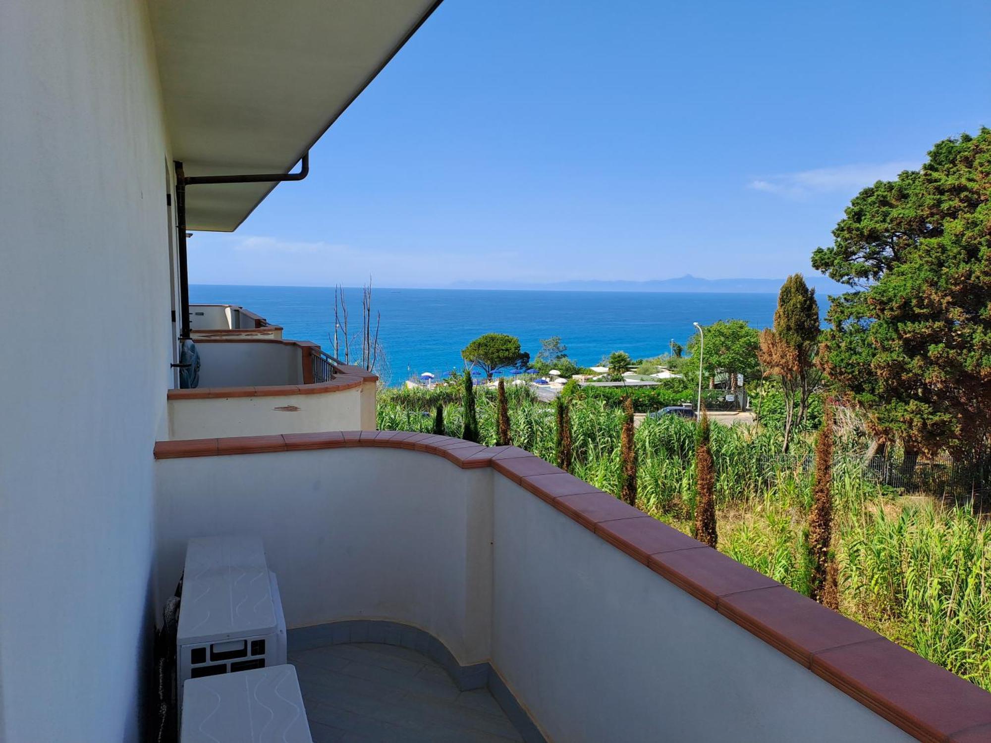 Terrazza Michelino Lejlighed Parghelia Eksteriør billede